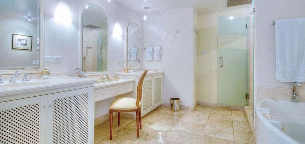 Villa Elsewhere Χόουλταουν Εξωτερικό φωτογραφία